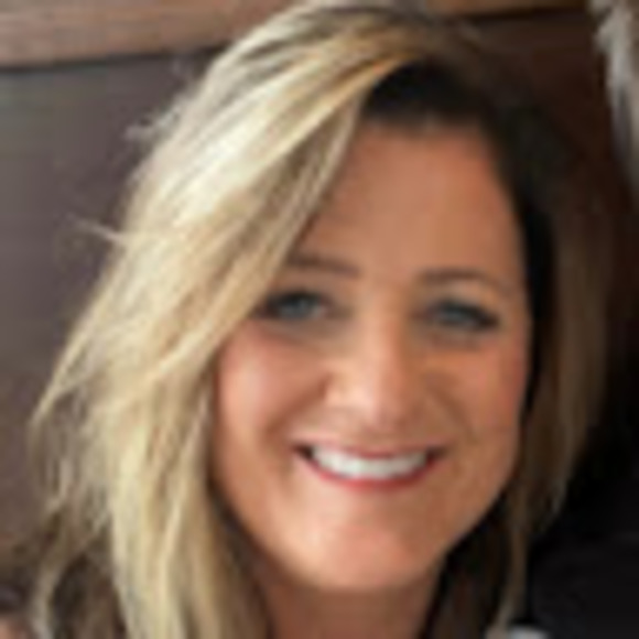 Meet your Posher, Renee - Picture 1 of 1